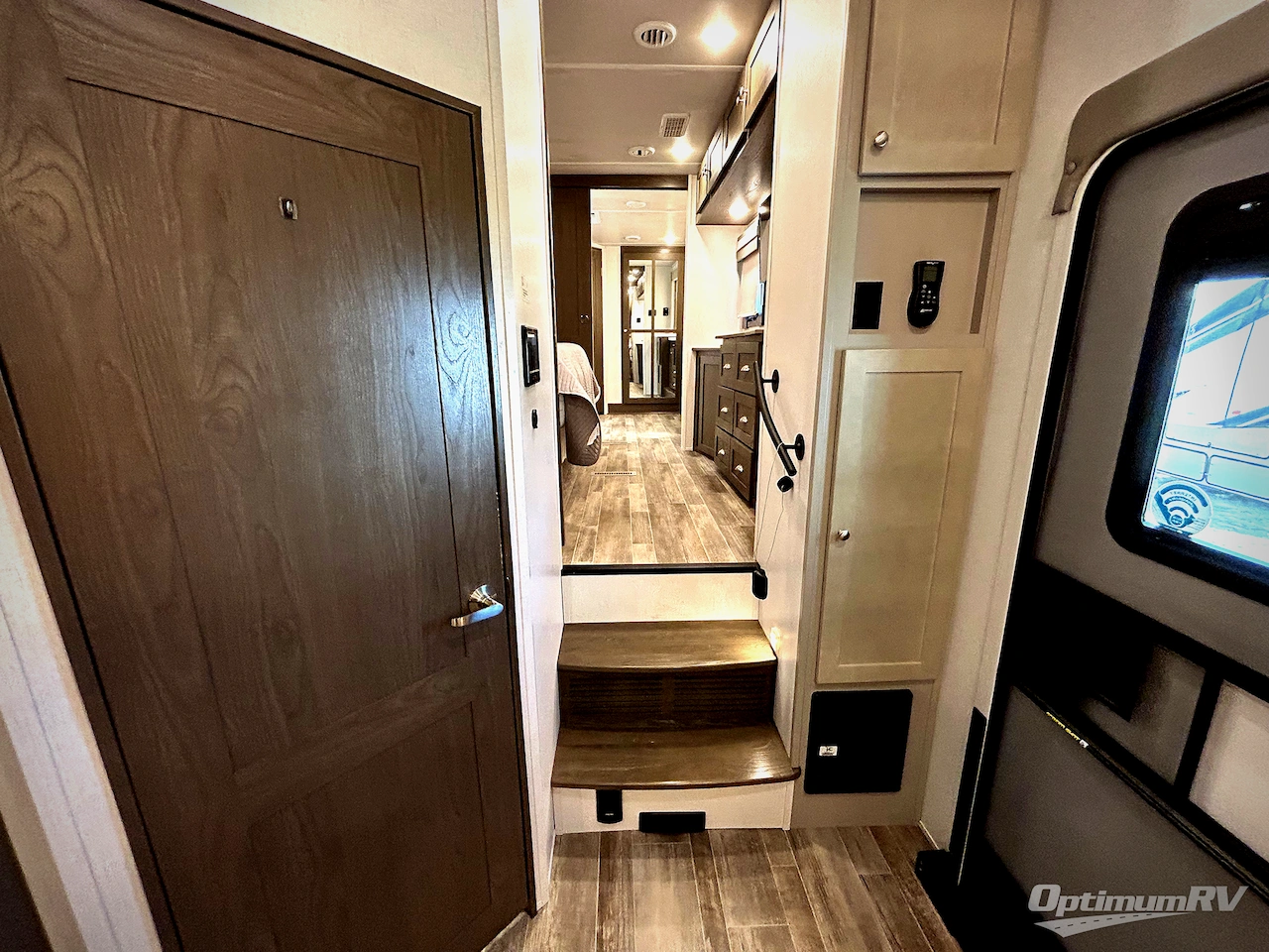 2022 Palomino Columbus 383FB Photo 7