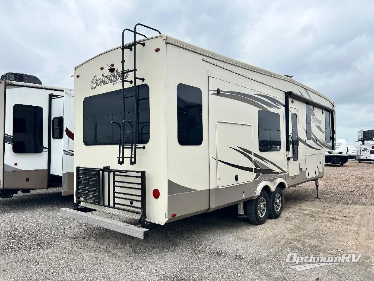 2020 Palomino Columbus F298RL Photo 2