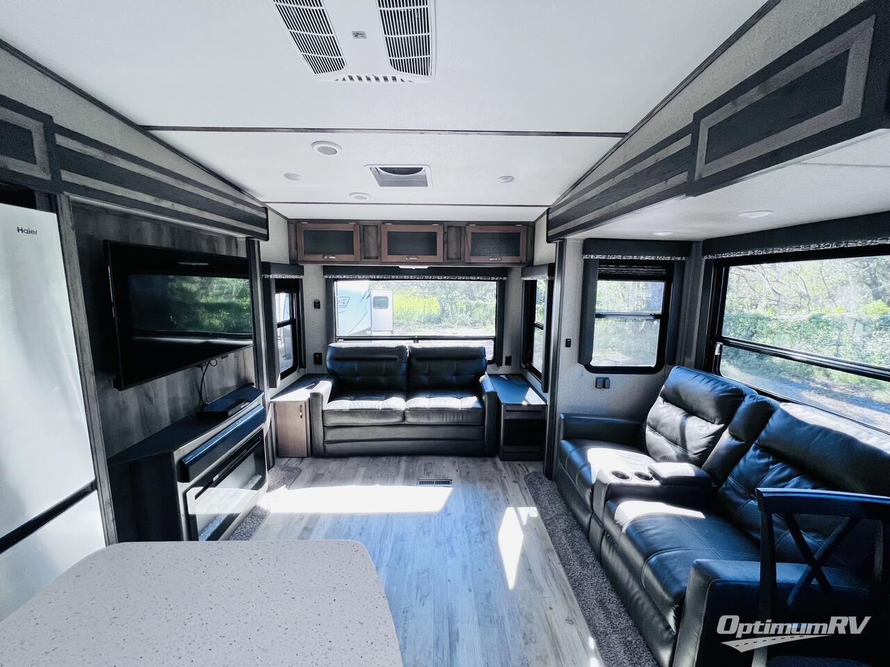 2019 Keystone Sprinter 3151FWRLS Photo 6