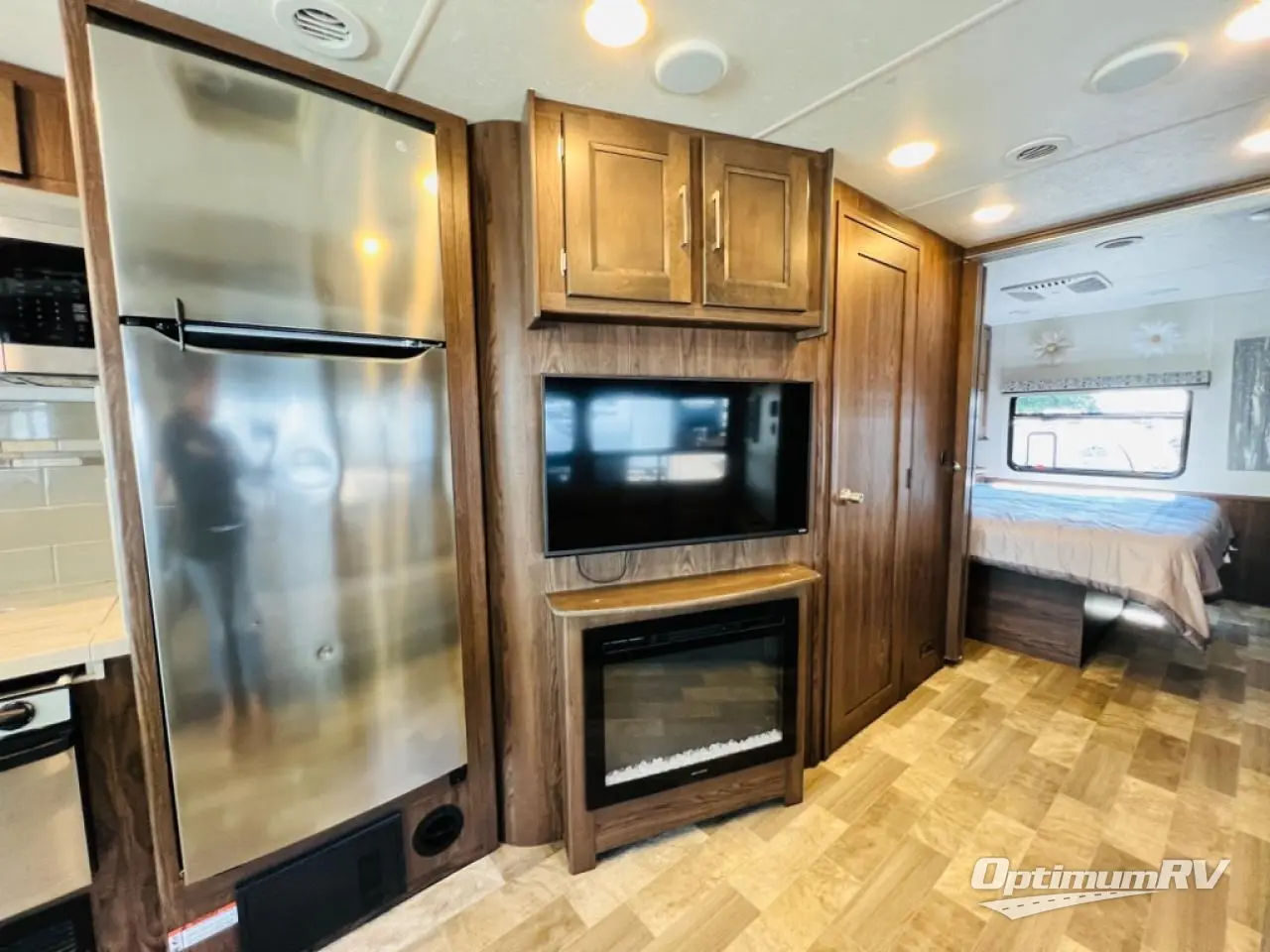 2019 Coachmen Mirada 32SS Photo 10