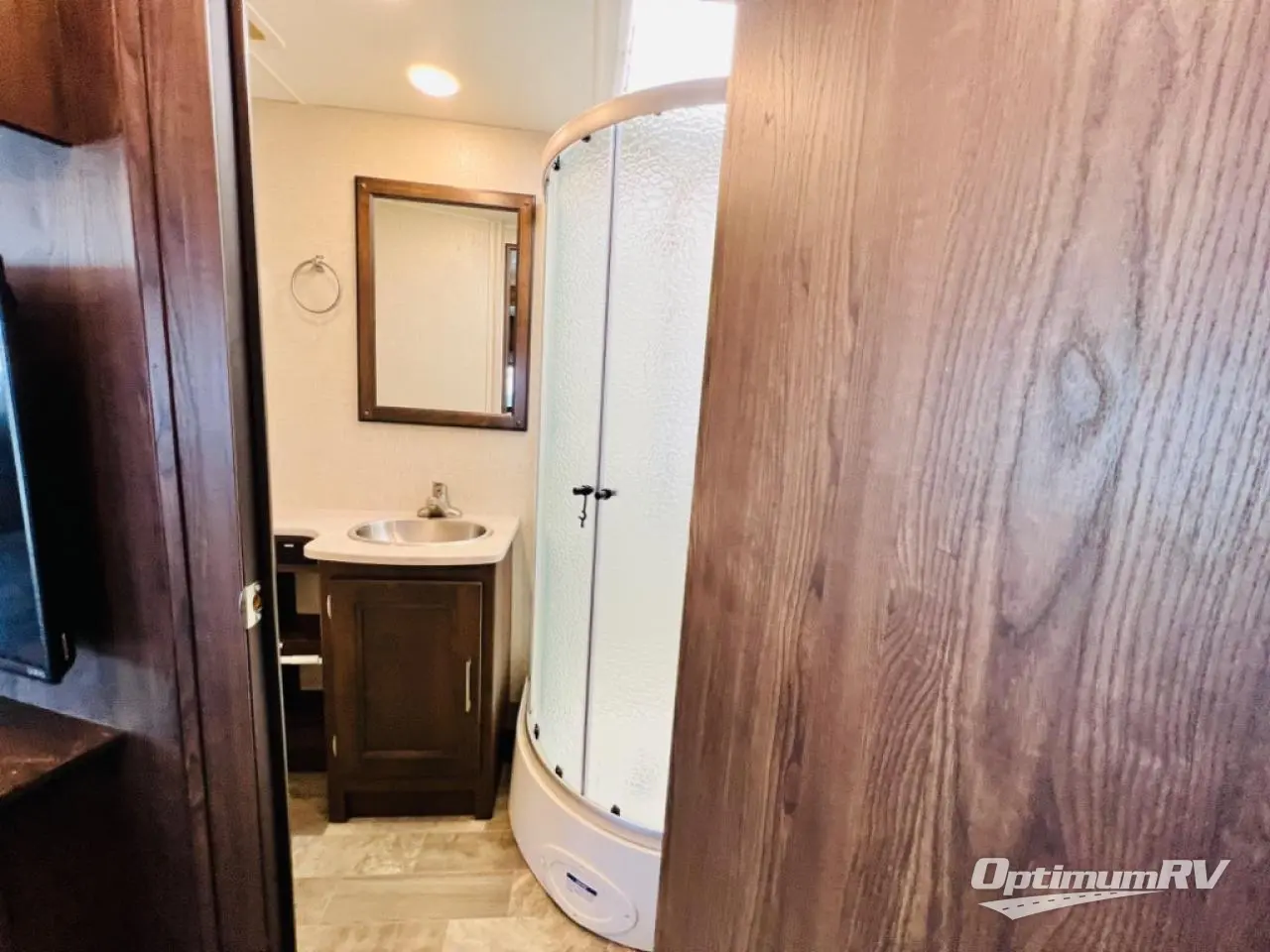 2019 Coachmen Mirada 32SS Photo 23