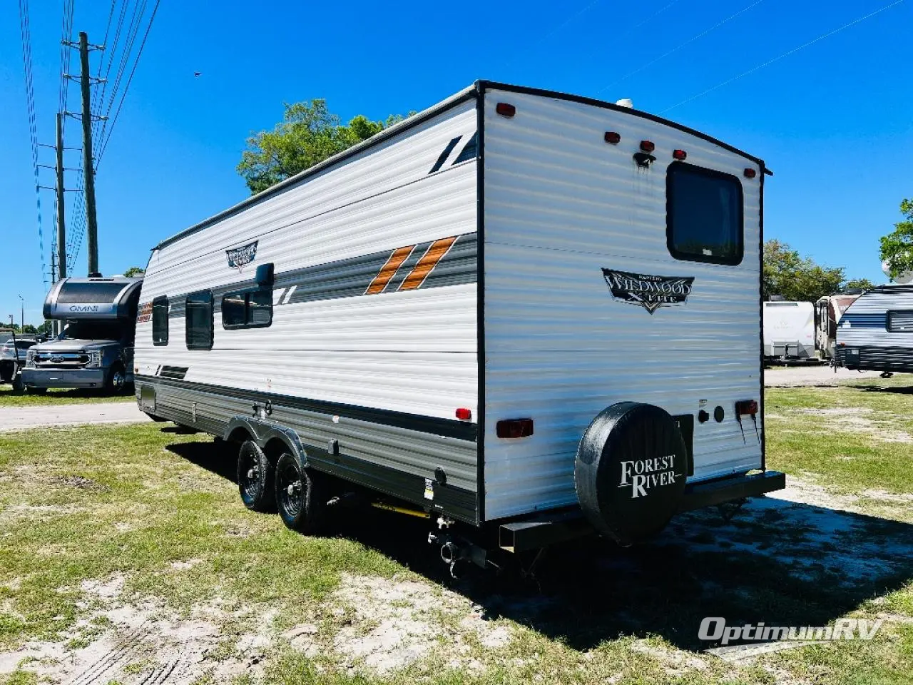 2022 Forest River Wildwood X-Lite 261BHXL Photo 3