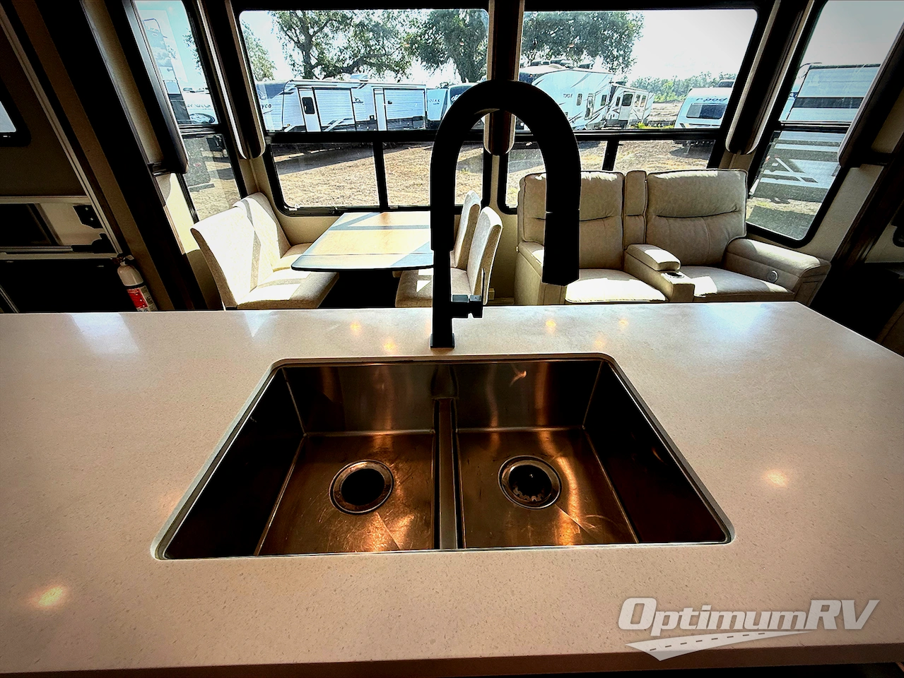 2022 Grand Design Solitude 310GK-R Photo 16