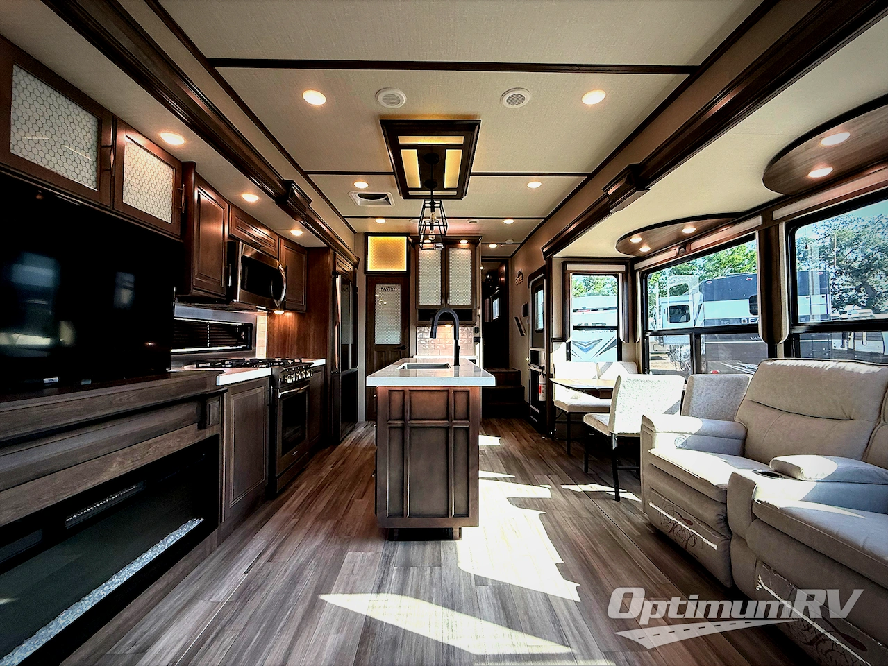 2022 Grand Design Solitude 310GK-R Photo 5