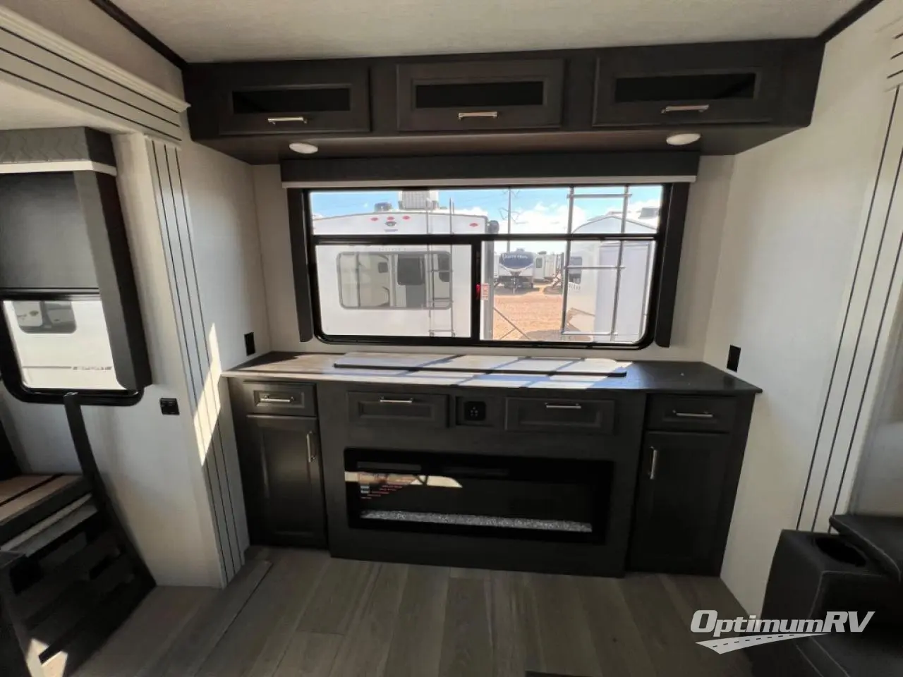 2025 Keystone Cougar Premium 320RDS Photo 9