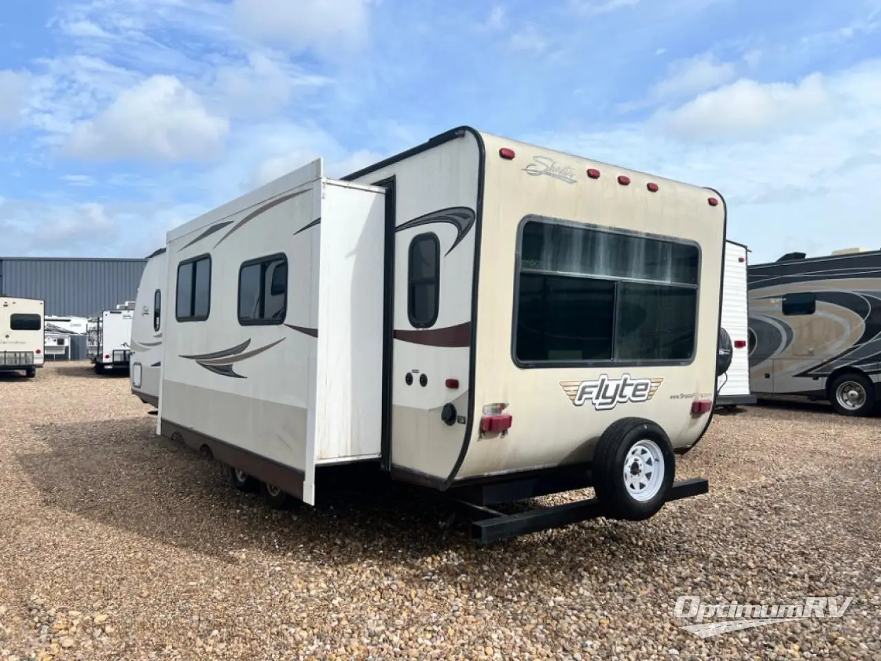 2014 Shasta Flyte 265RL Photo 3