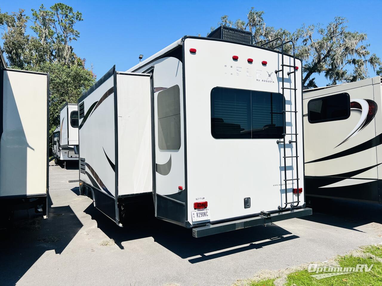 2015 Augusta RV Flex AF 34RS Photo 2