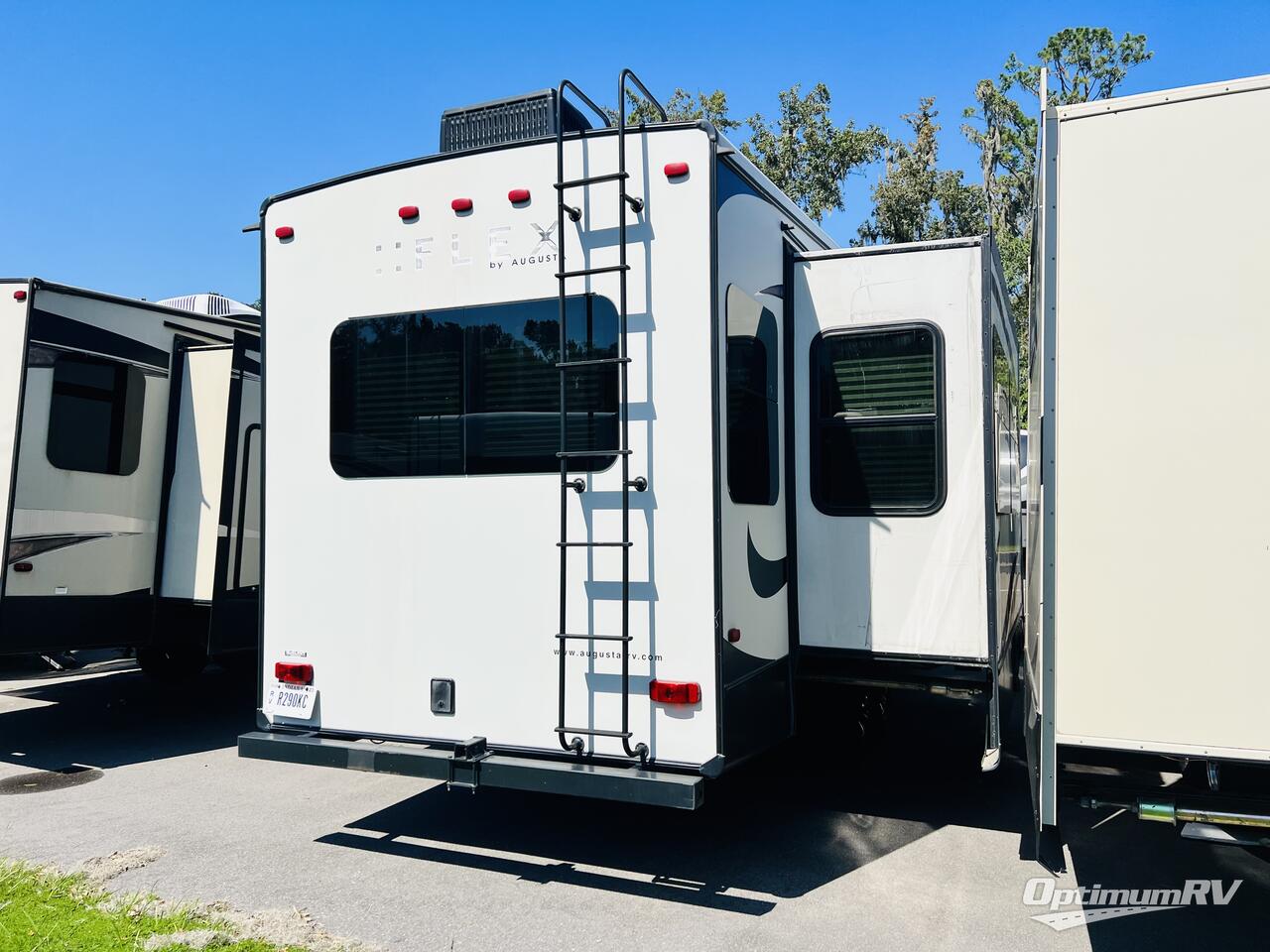 2015 Augusta RV Flex AF 34RS Photo 3