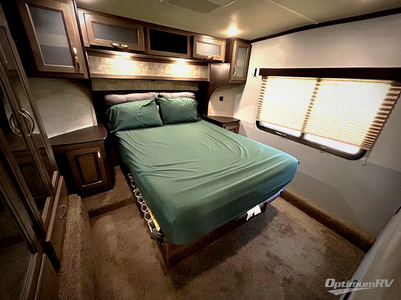 2018 Dutchmen Voltage V4005 Photo 8