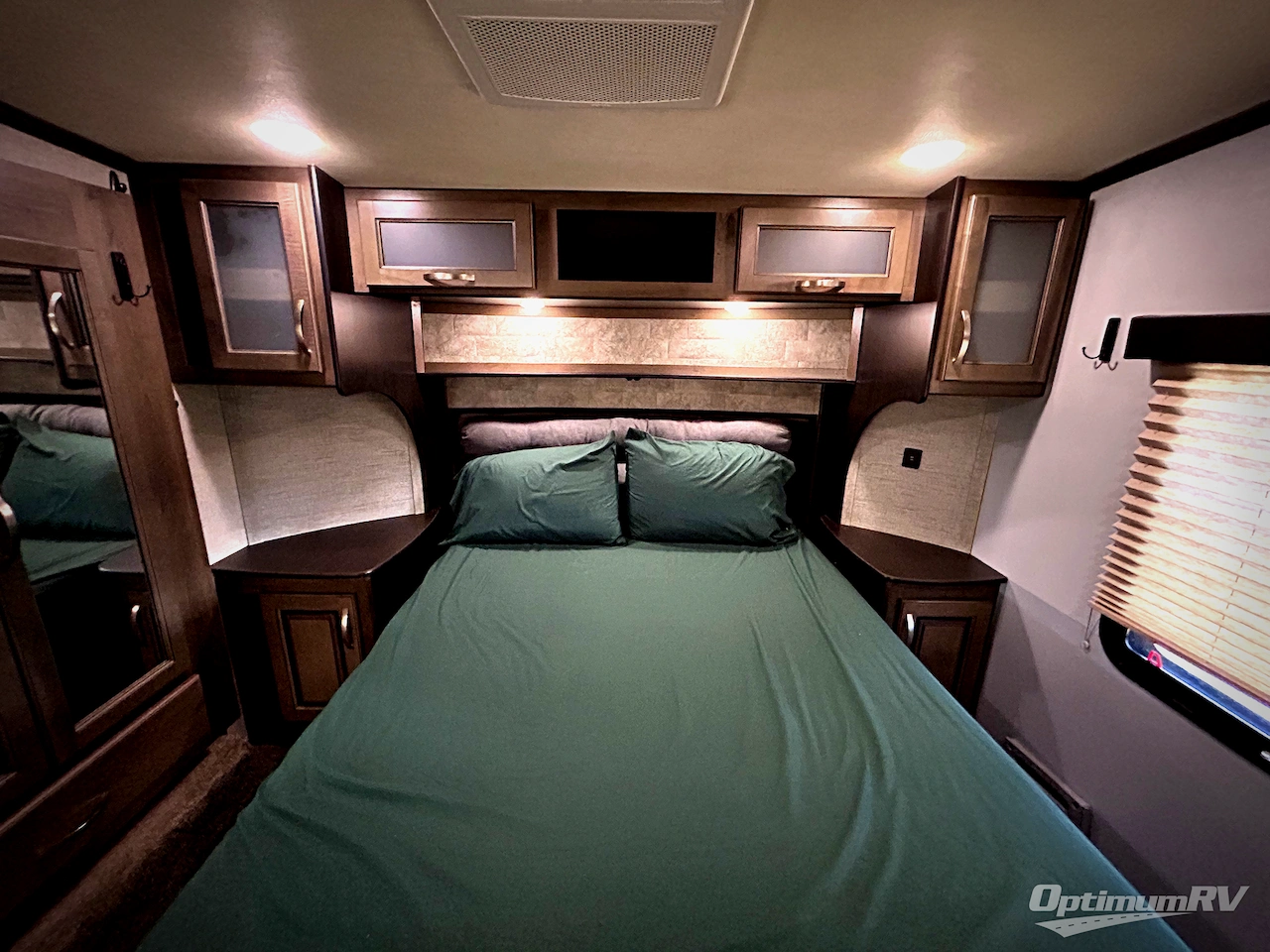 2018 Dutchmen Voltage V4005 Photo 9