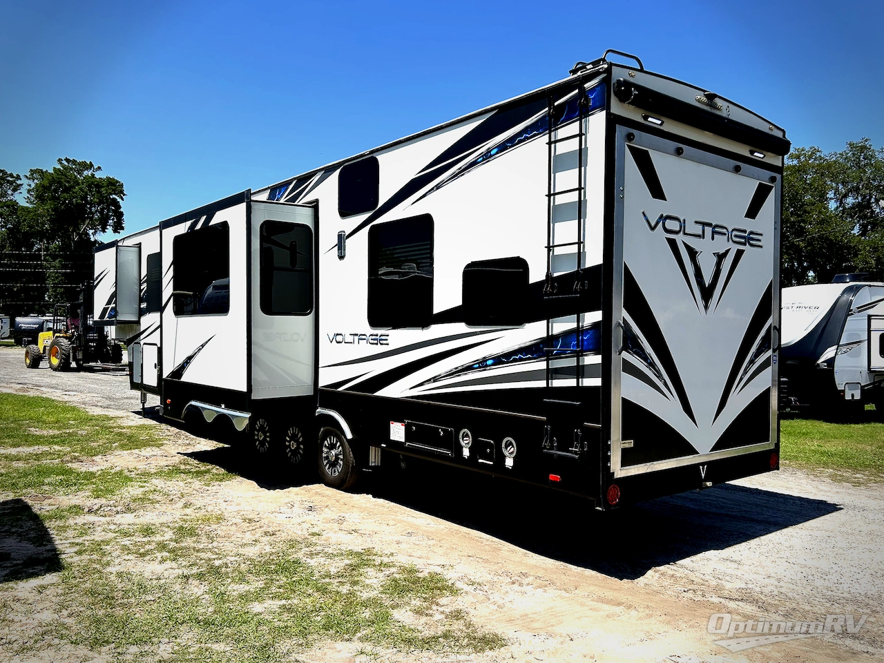 2018 Dutchmen Voltage V4005 Photo 3