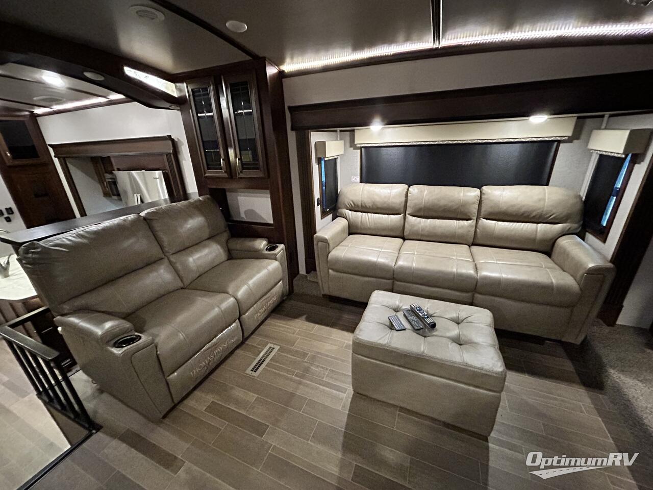 2019 Jayco Pinnacle 38FLWS Photo 11