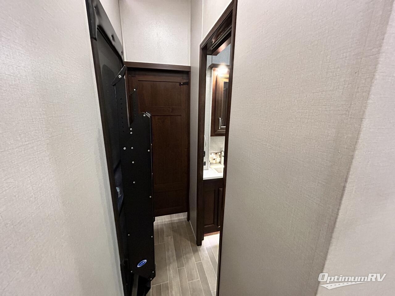 2019 Jayco Pinnacle 38FLWS Photo 21