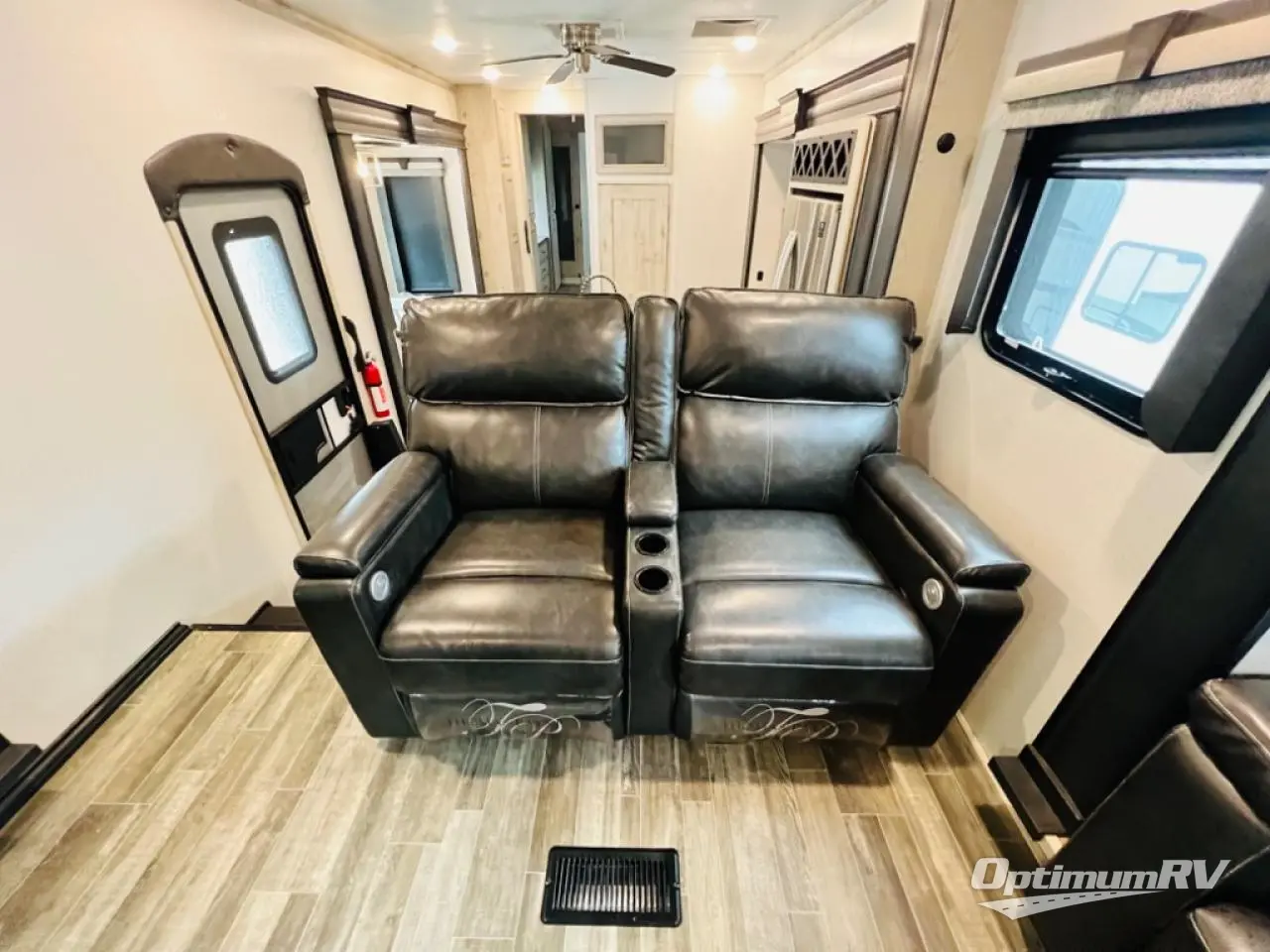 2021 Keystone alpine 3700FL Photo 8