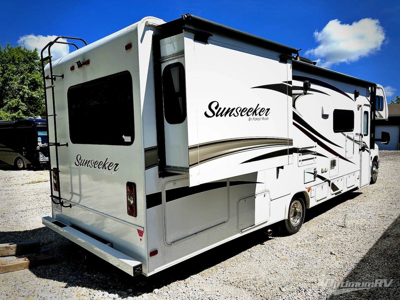 2016 Forest River Sunseeker 3010DS Ford Photo 2