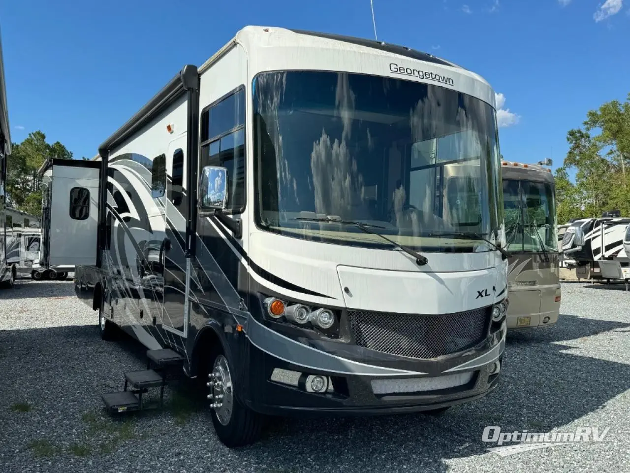 2019 Forest River Georgetown XL 369DS Photo 1