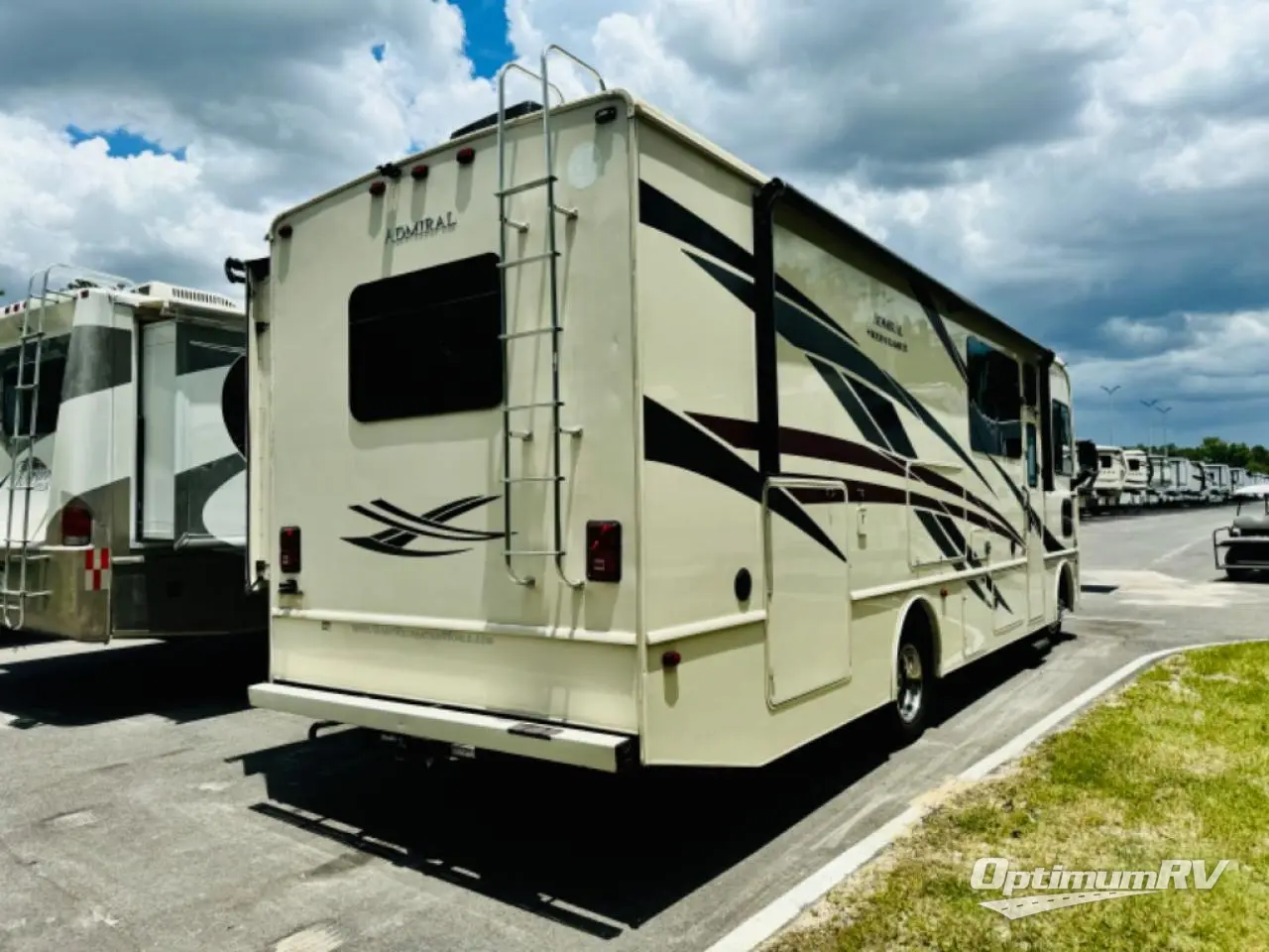 2020 Holiday Rambler Admiral 29M Photo 2