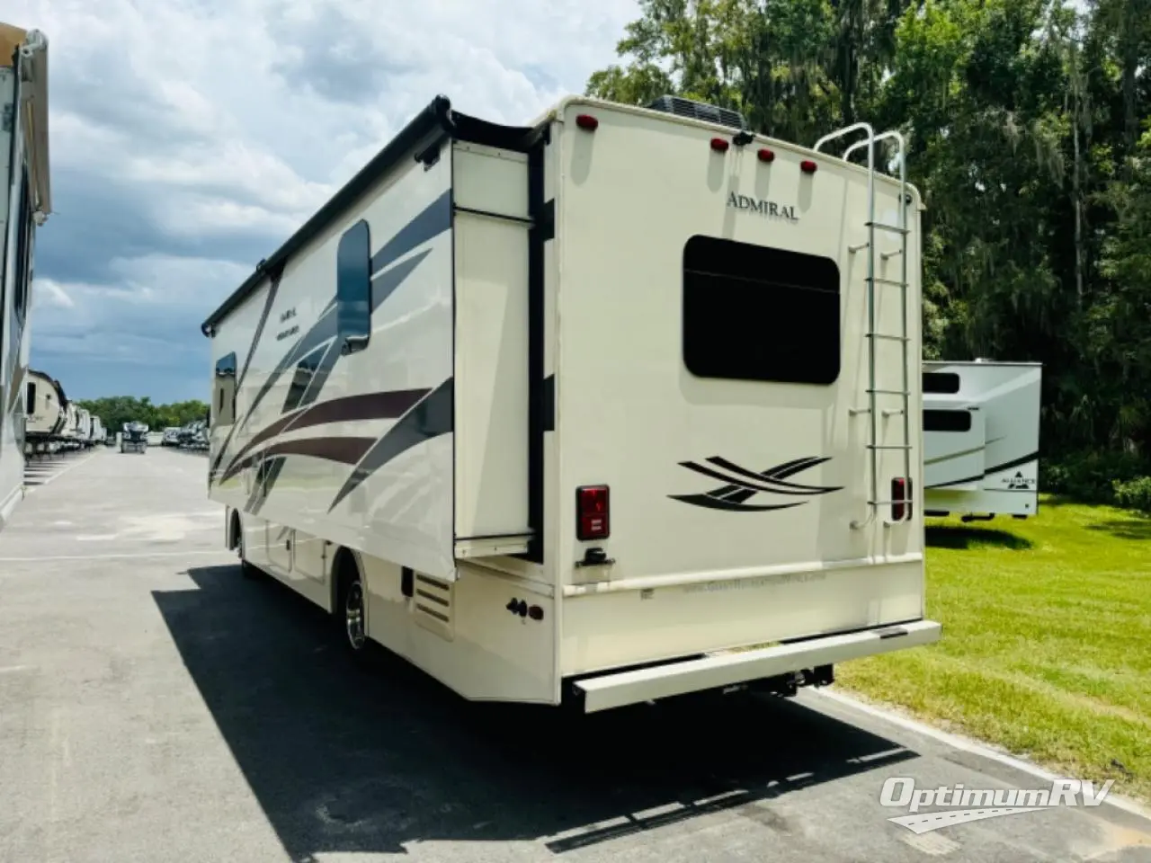 2020 Holiday Rambler Admiral 29M Photo 3