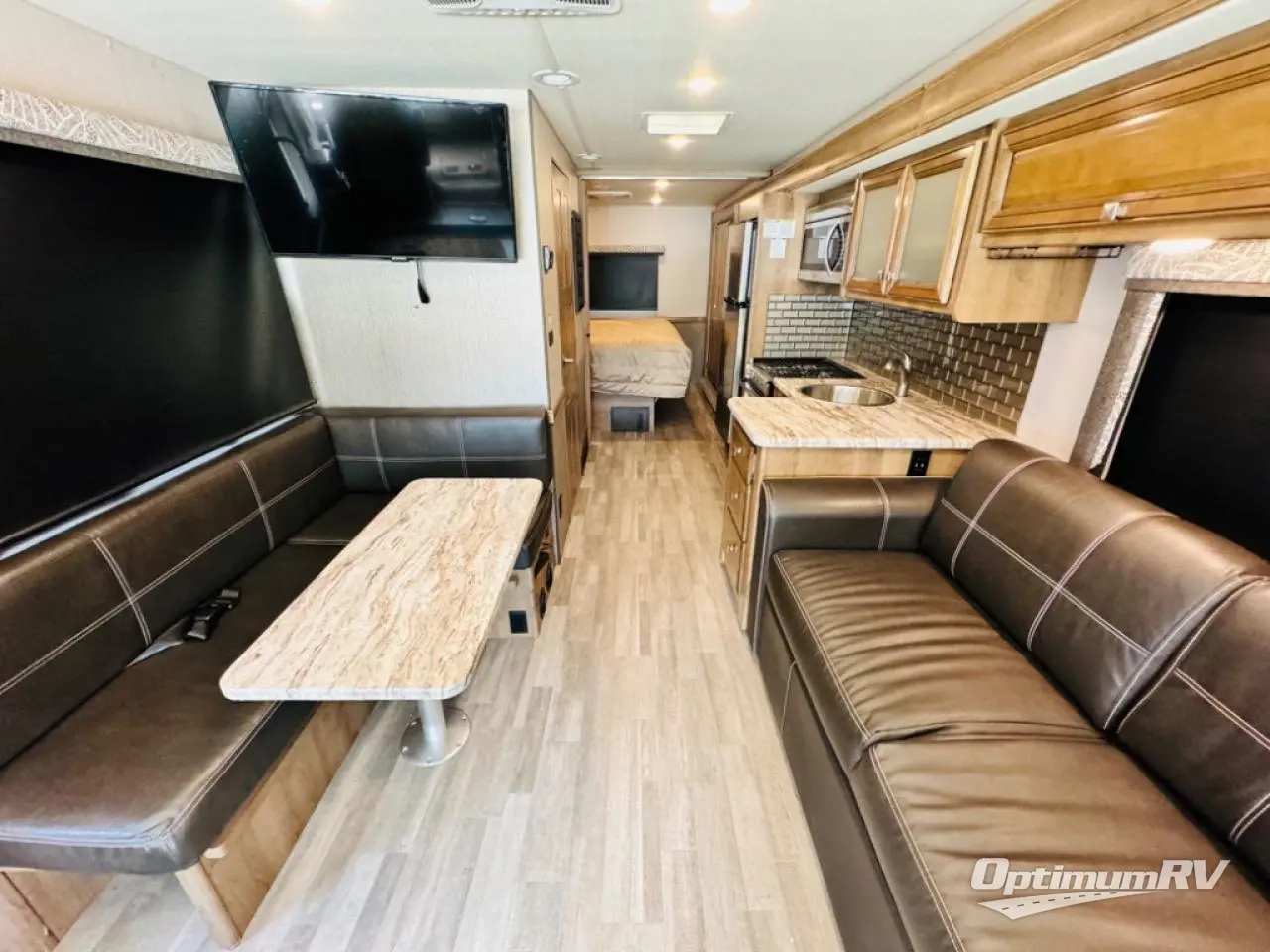 2020 Holiday Rambler Admiral 29M Photo 7