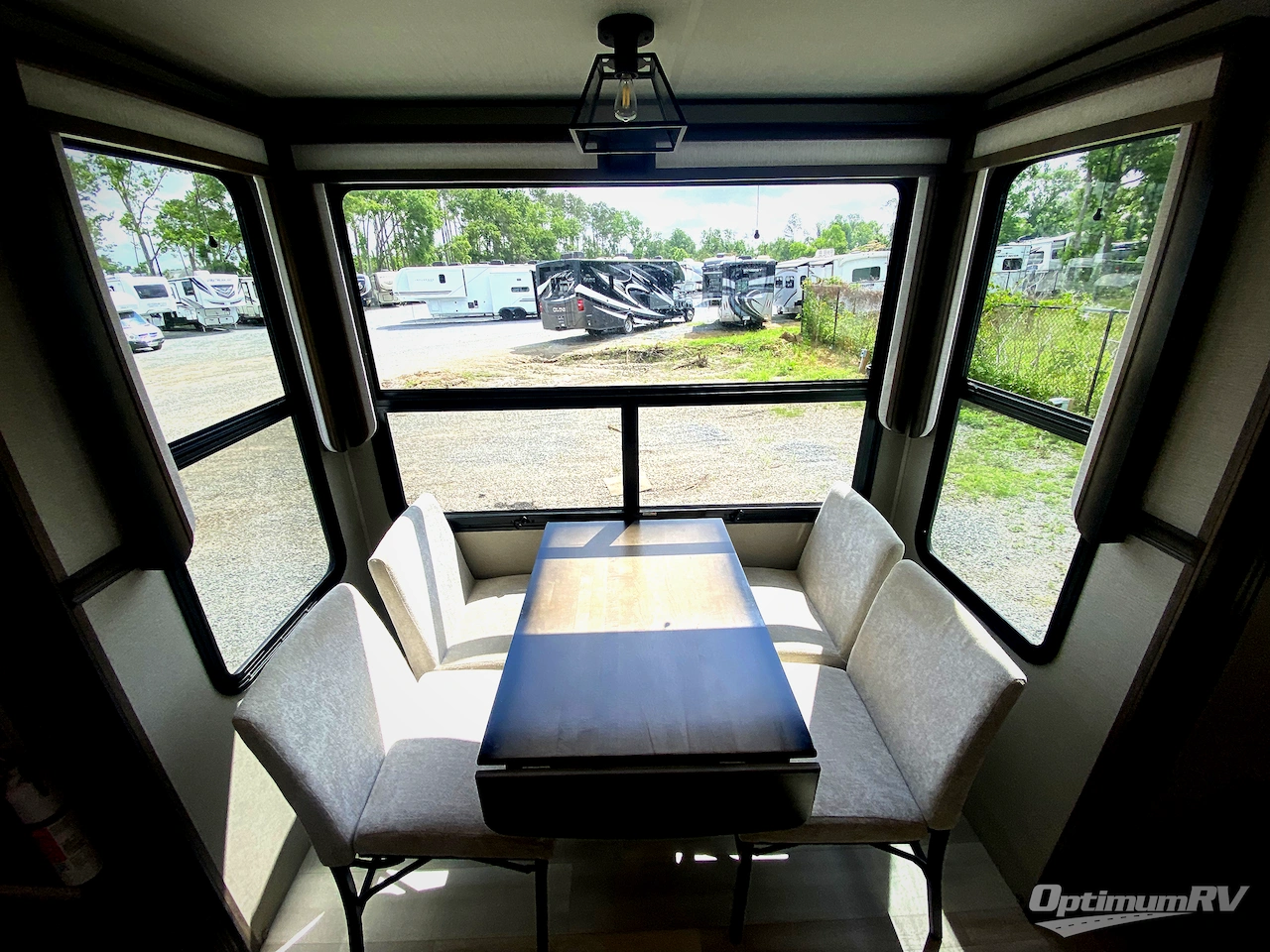 2022 Grand Design Solitude 375RES Photo 6