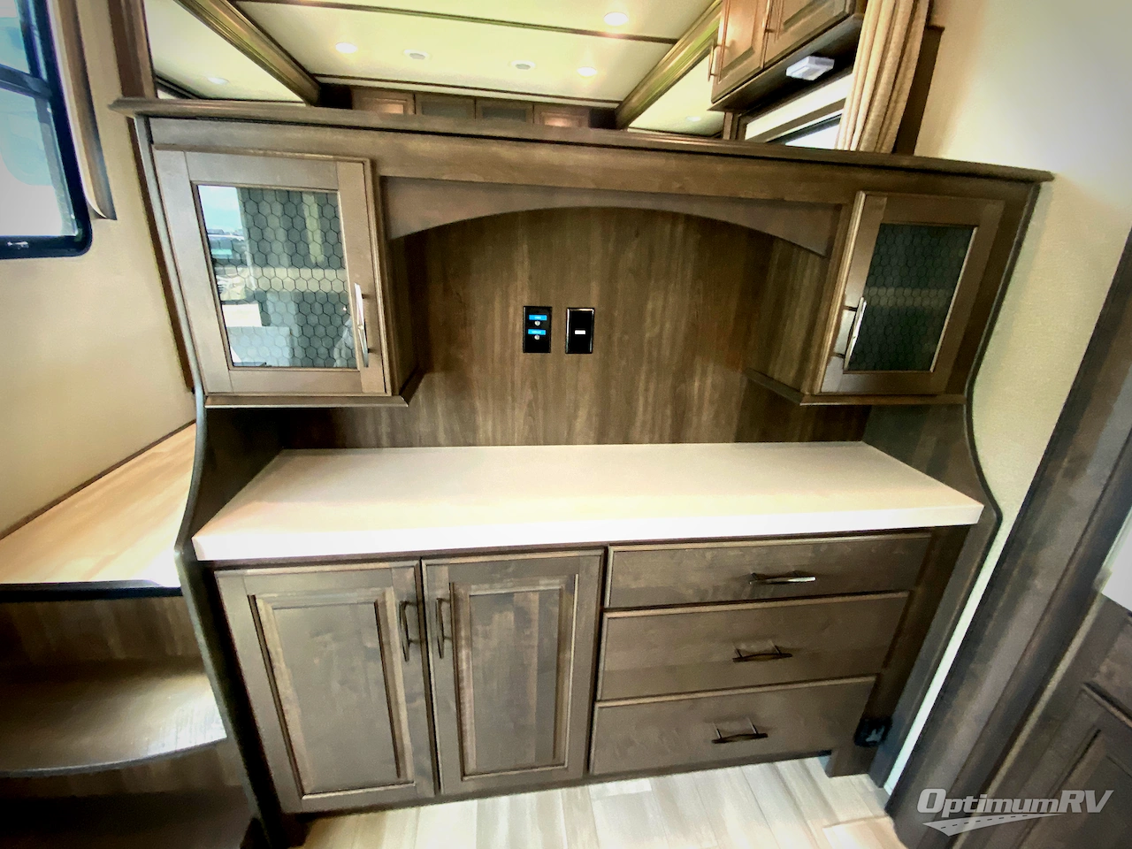 2022 Grand Design Solitude 375RES Photo 7