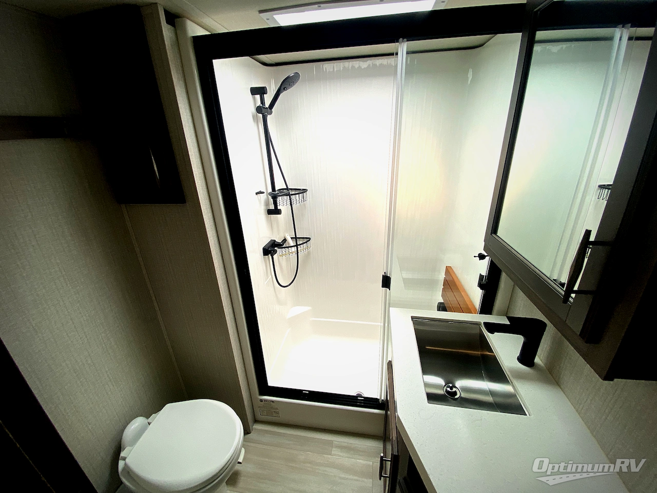 2022 Grand Design Solitude 375RES Photo 18