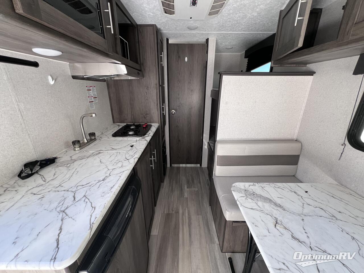 2021 Coachmen Clipper Ultra-Lite 17BH Photo 4