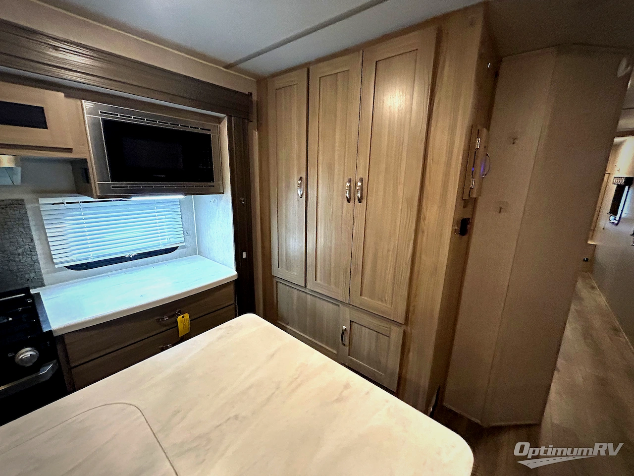 2021 Coachmen Freedom Express Liberty Edition 323BHDSLE Photo 13