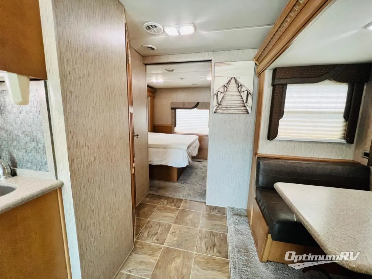 2017 Newmar Bay Star Sport 2702 Photo 15