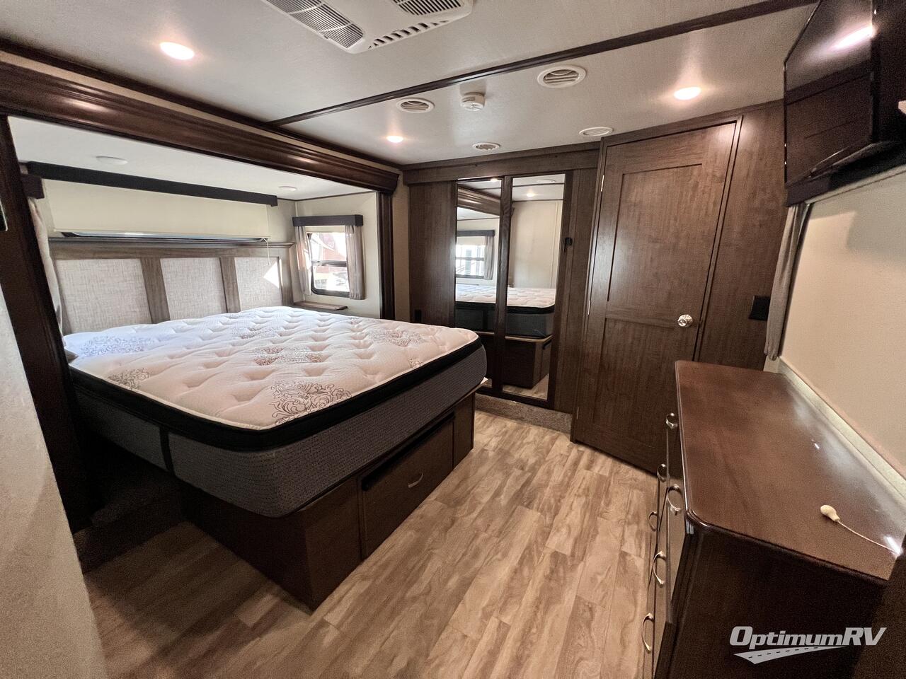 2019 Grand Design Solitude 310GK Photo 17