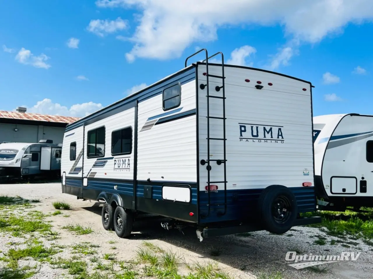 2024 Palomino Puma 28DBFQ Photo 3