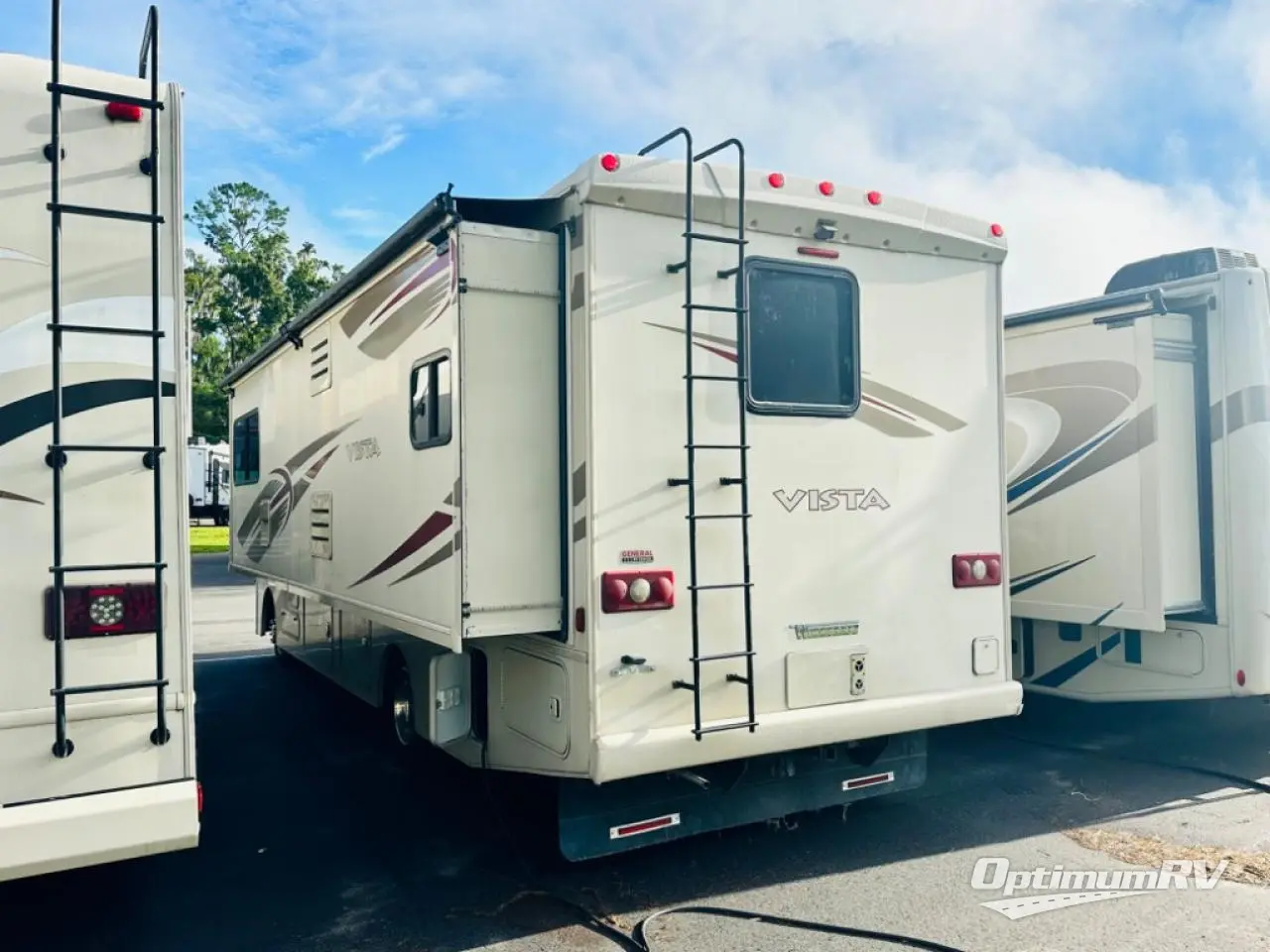 2018 Winnebago Vista 29VE Photo 3