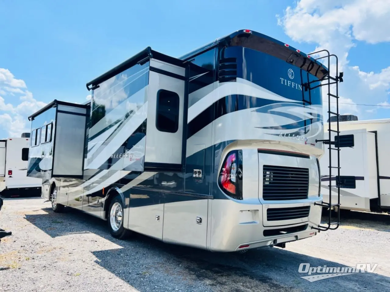 2019 Tiffin Allegro RED 33 AA Photo 3