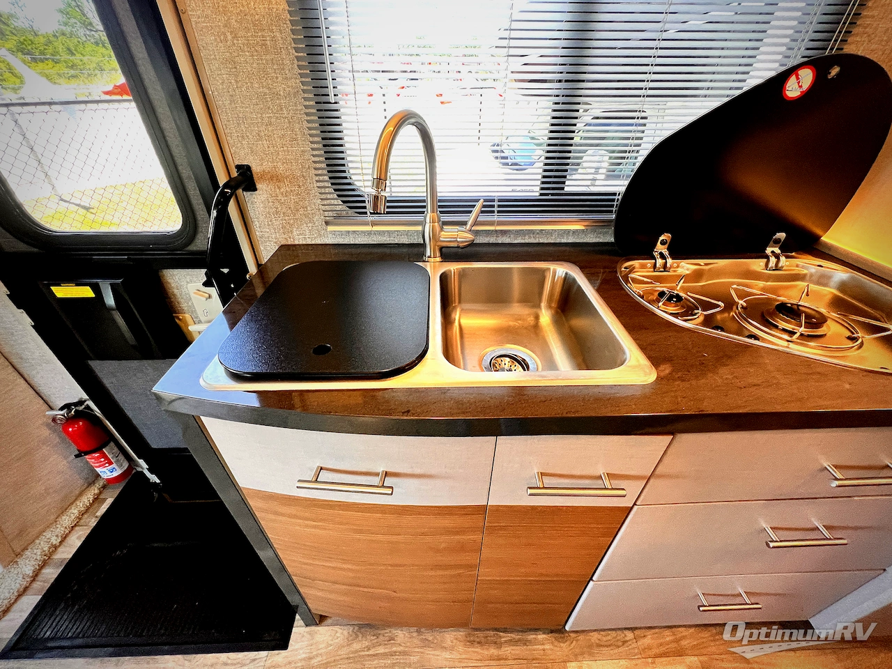 2017 Winnebago View 24V Photo 9