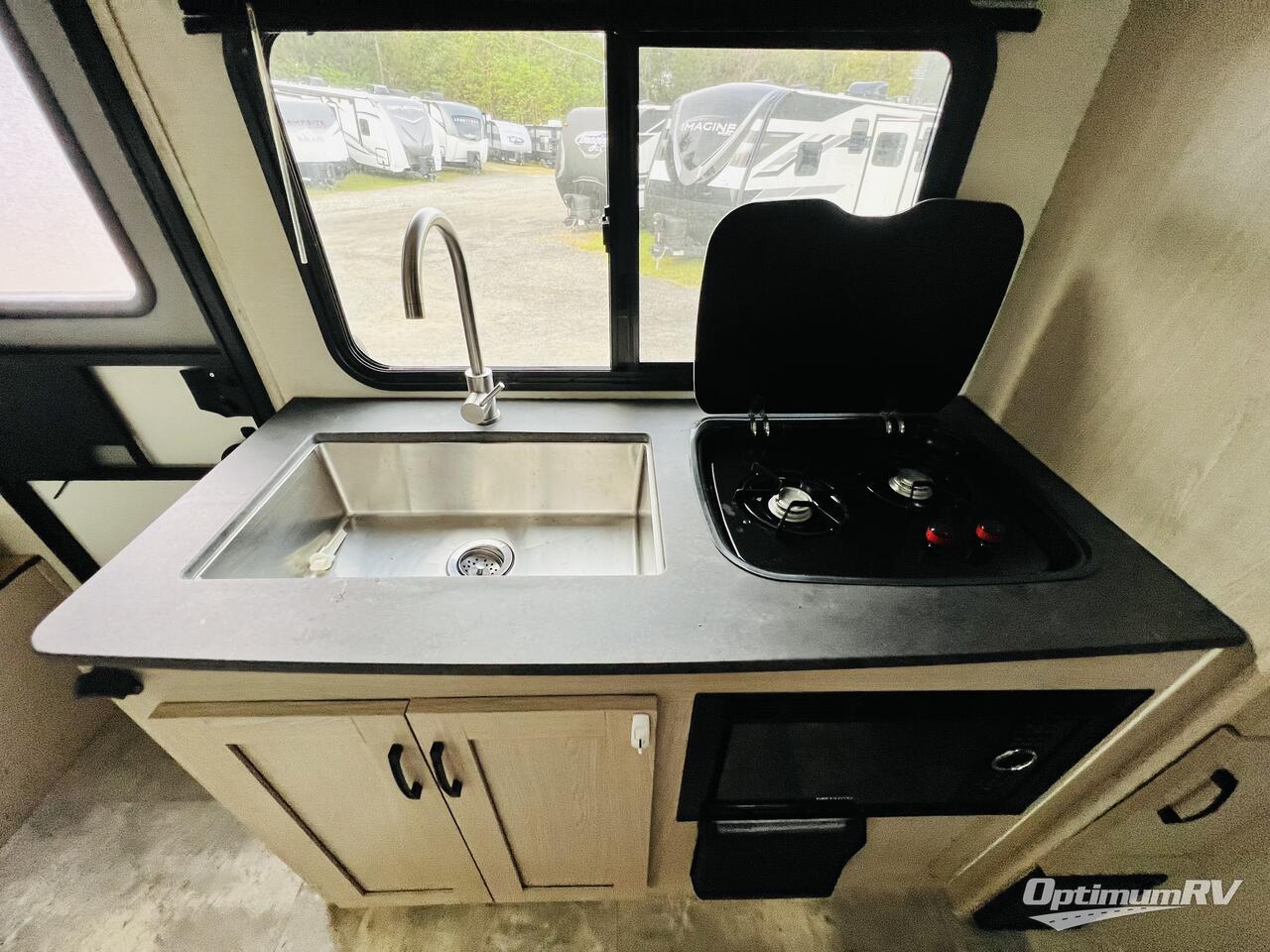 2022 Coachmen Apex 194BHS Photo 8