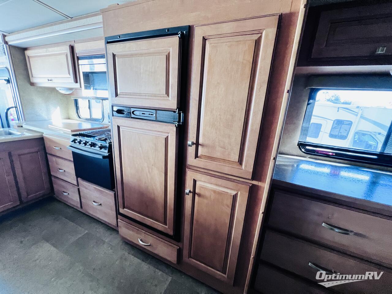 2014 Winnebago Vista 27N Photo 15