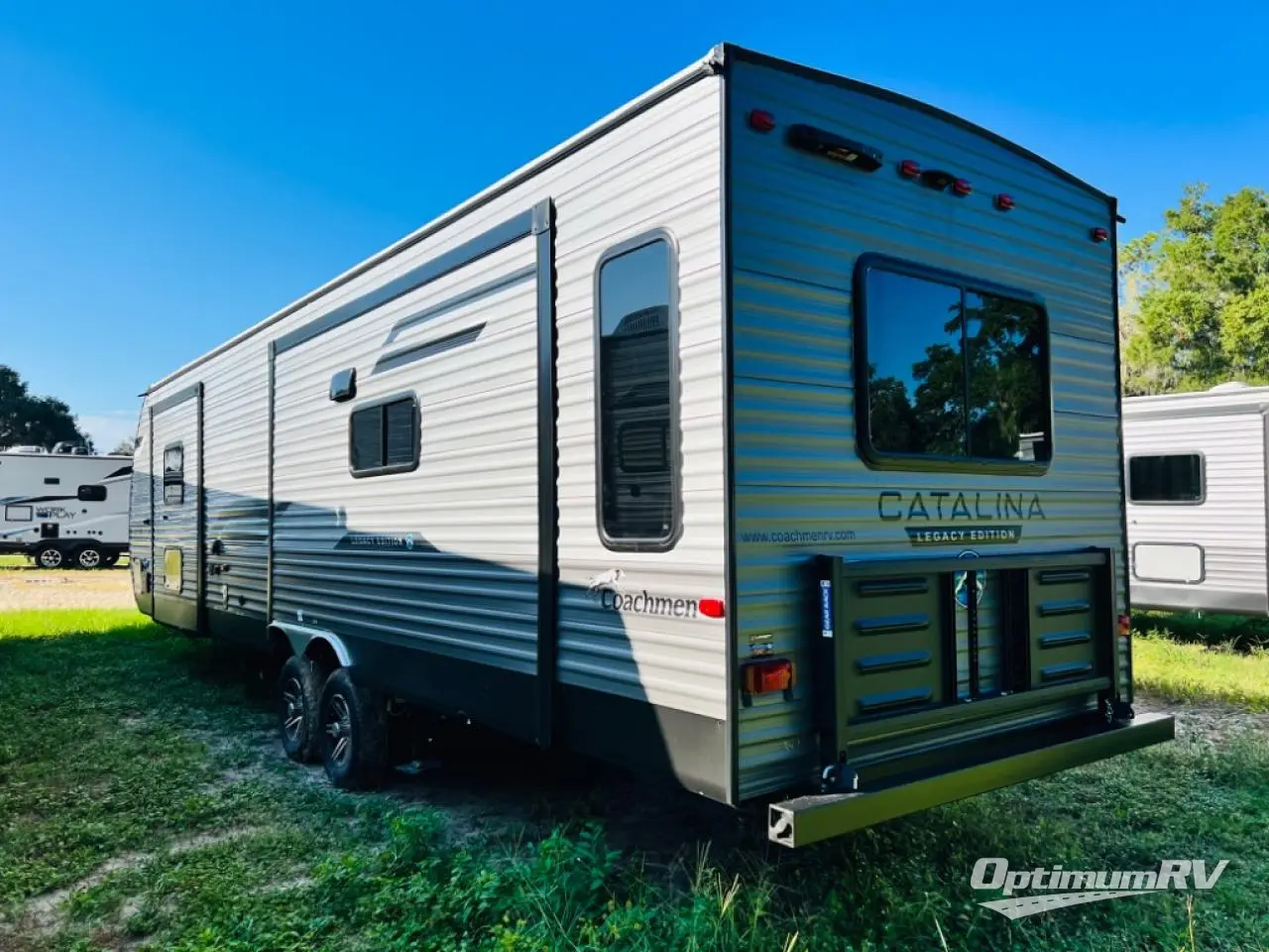 2025 Coachmen Catalina Legacy Edition 313RLTS Photo 2