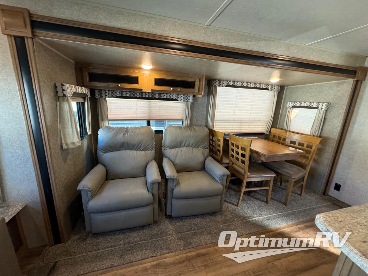 2018 Coachmen Catalina Legacy 293RLDS Photo 8