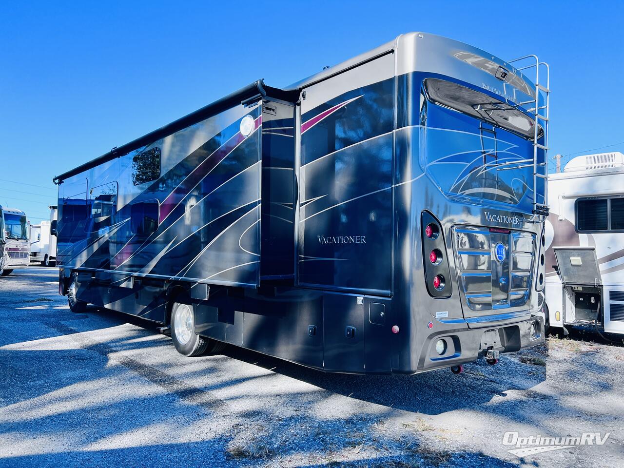 2019 Holiday Rambler Vacationer 36F Photo 2