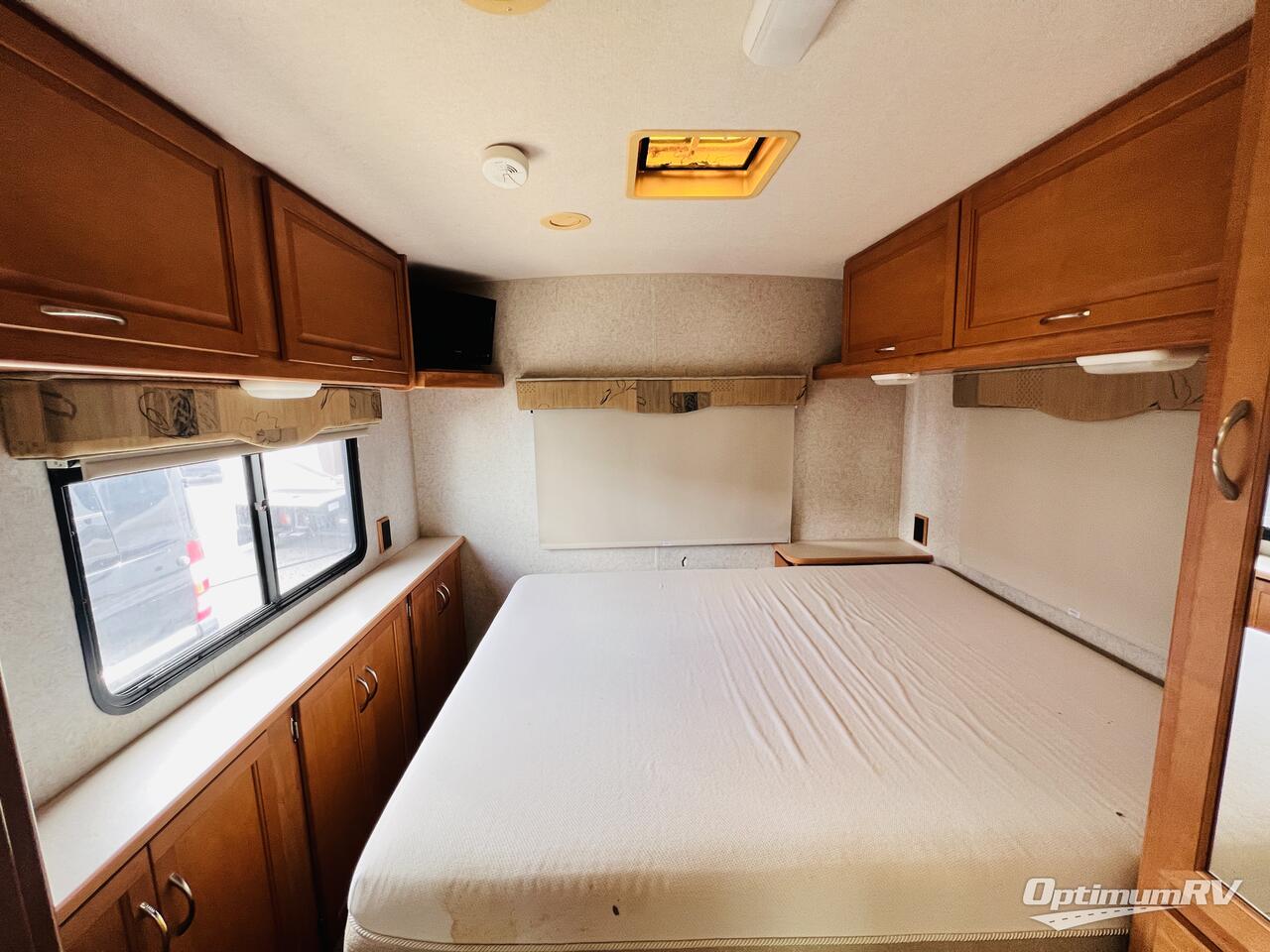 2006 Winnebago Spirit 31T Photo 14