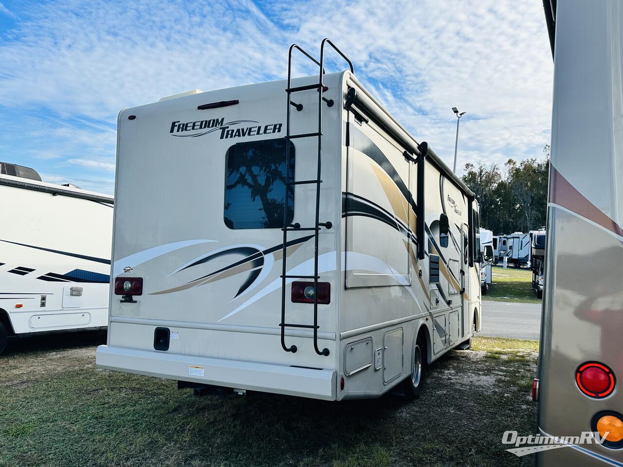 2019 Thor Freedom Traveler A27 Photo 2