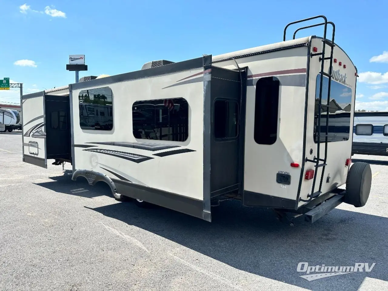 2017 Keystone Outback 277RL Photo 4