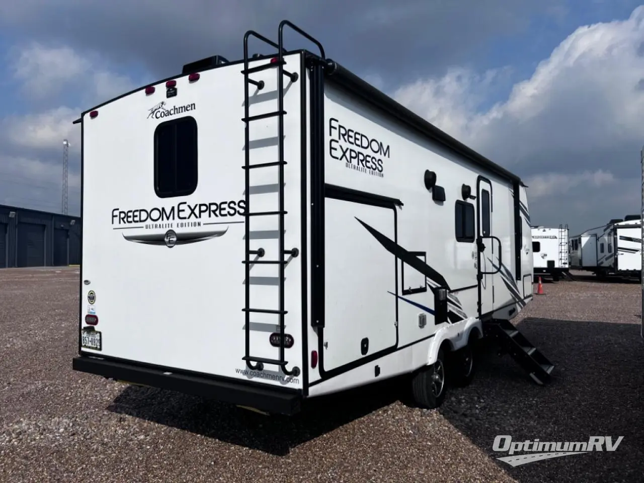 2022 Coachmen Freedom Express Ultra Lite 252RBS Photo 2