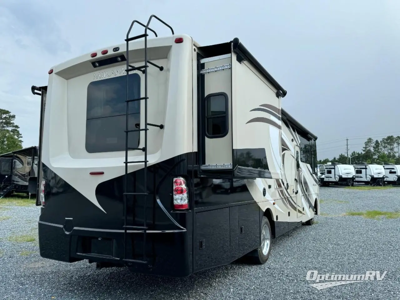 2017 Thor Miramar 34.3 Photo 2