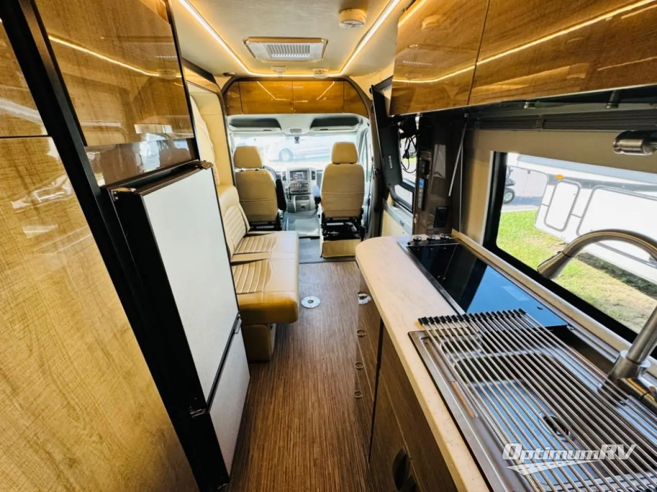 2017 Winnebago Era 170M Photo 7