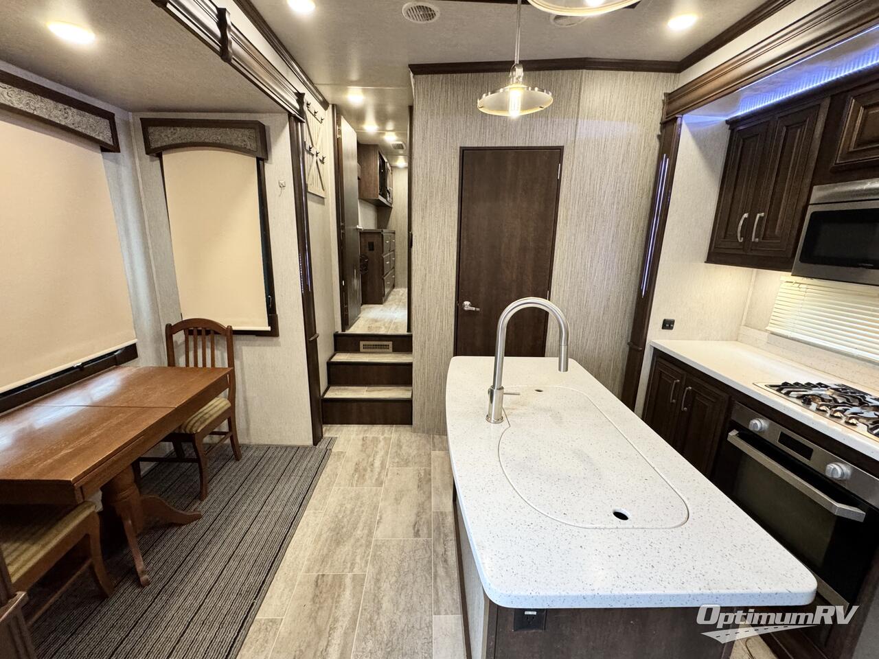 2019 Heartland Bighorn 3950FL Photo 4