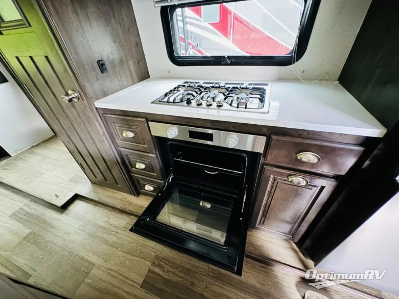 2020 Forest River Cardinal Luxury 345RLX Photo 9