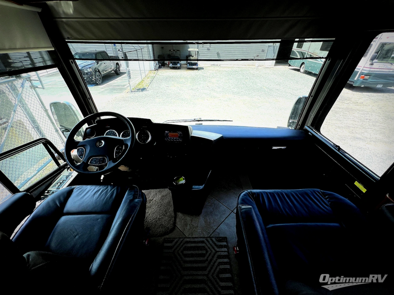 2011 Itasca Ellipse 42QD Photo 5