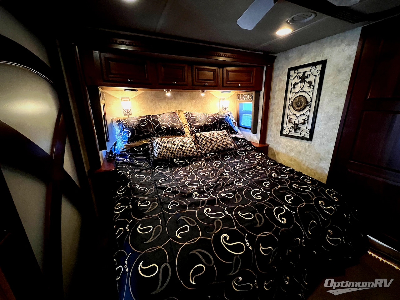 2011 Itasca Ellipse 42QD Photo 23