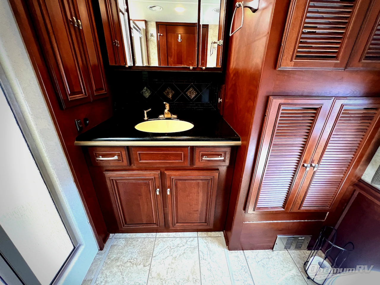 2011 Itasca Ellipse 42QD Photo 28
